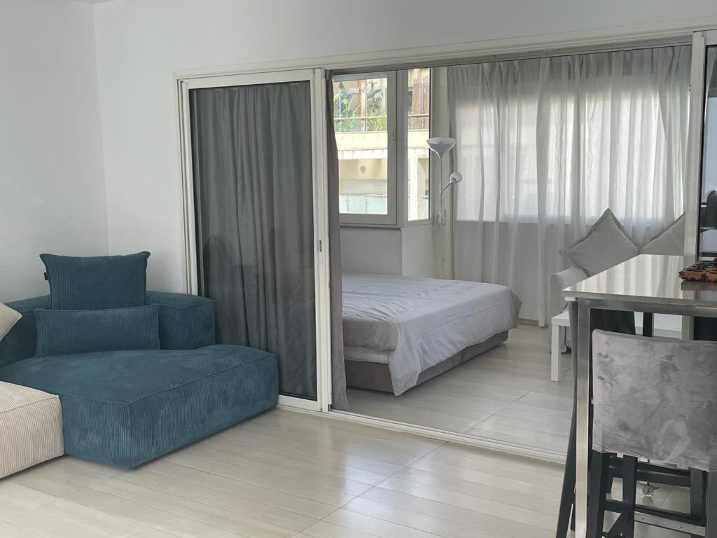 Central, Terrasse, Confortable - Bleue Residence Casablanca Buitenkant foto